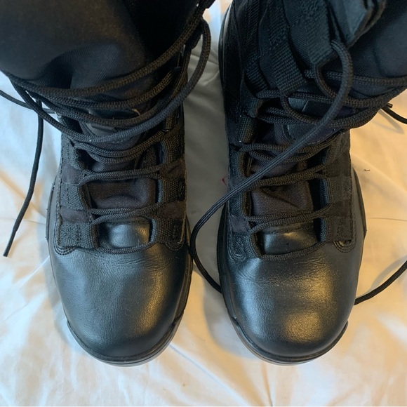 Nike SFB Gen 2 8” Tactical Boot Sneakers - Picture 11 of 16